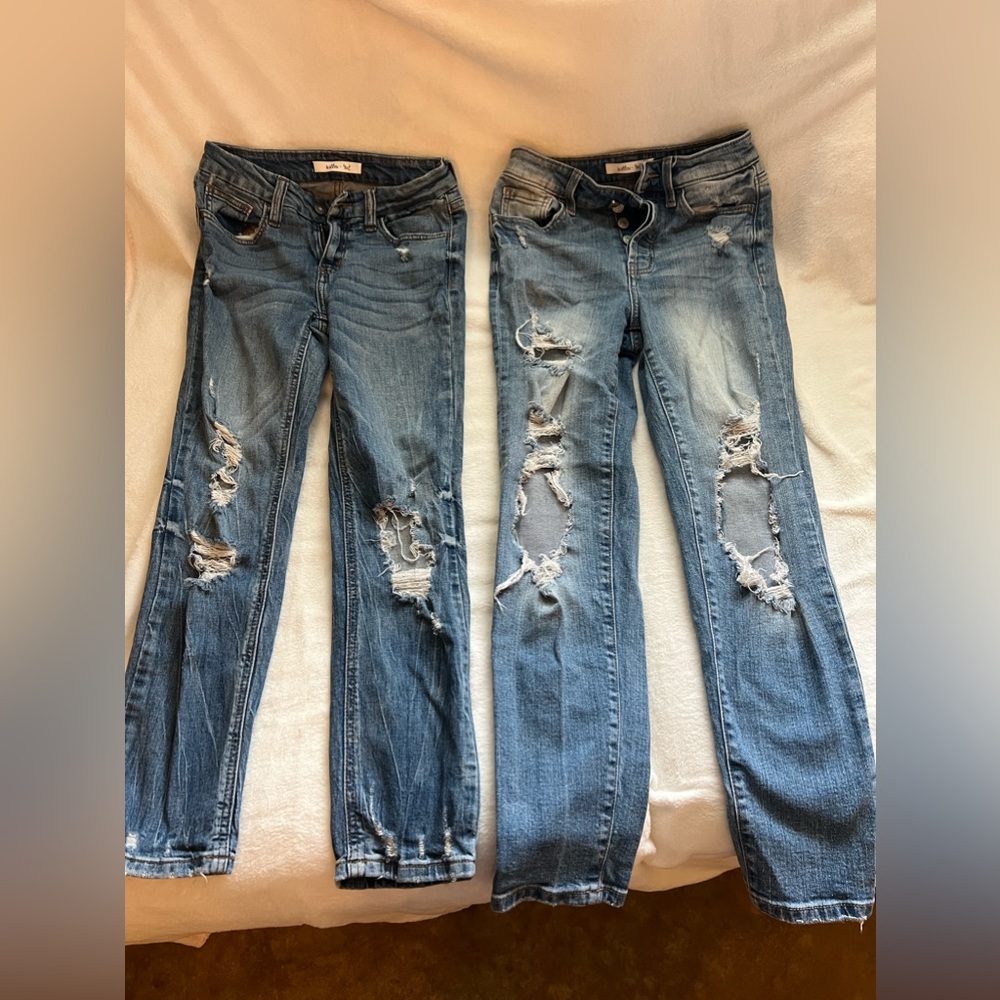 Willow and Root Jeans Size 25 (2 pairs)